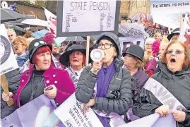  ?? ?? Fight goes on Ayrshire WASPI women outside Westminste­r