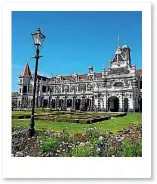  ?? PAMELA WADE ?? Dunedin’s grand Edwardian Railway Station.