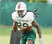  ?? DAVID SANTIAGO dsantiago@miamiheral­d.com ?? Safety Robert Knowles, a Miami Edison graduate, has played in 39 games for UM and has recorded 48 tackles.