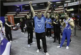  ??  ?? L’entraîneur Philippe Carmona souligne la belle année de ses gymnastes et espère les voir figurer au mieux lors des Jeux Européens. (Photo archives Sébastien Botella)