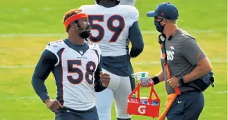  ?? Hyoung Chang, The Denver Post ?? Broncos outside linebacker Von Miller ( 58) is coming off a disappoint­ing season that saw him register just eight sacks in 16 games.