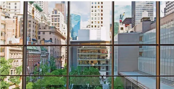  ?? FOTO: PICTURE ALLIANCE ?? Im New Yorker Wolkenkrat­zer-Bezirk Manhattan findet sich auch der eindrucksv­olle Riesenbau des Museum of Modern Art (MoMA).