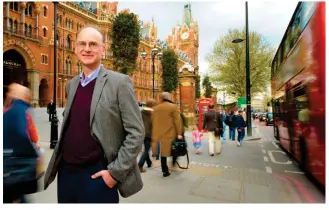  ??  ?? Critique. Matt Ridley à Londres, en 2012. L’essayiste est connu pour ses ouvrages écornant les « réglementa­tions paralysant­es ».