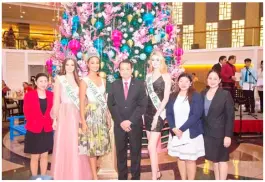  ??  ?? (FROM left) CPH Director for Sales Nel Chua, GM Anthony Tan and Director for Mktg and Corp Comm Myla Cammayo together with Miss Earth 2019 Winners.