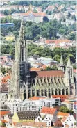  ?? FOTO: ANDREAS BRÜCKEN ?? Im Schatten des Ulmer Münsters kann man gut leben, besagt eine Studie.