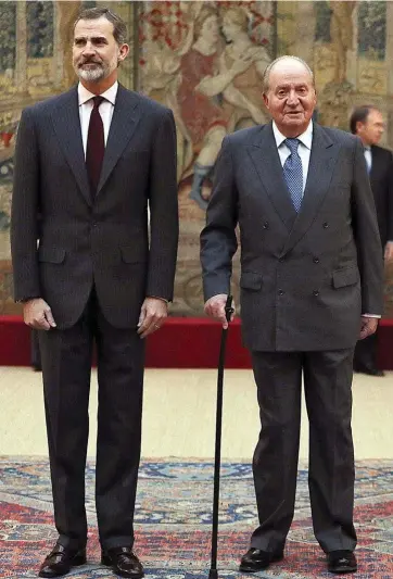  ?? J.J. GUILLÉN / EFE ?? Don Juan Carlos y Felipe VI en una imagen de 2018, en uno de los últimos actos públicos del padre del Rey.