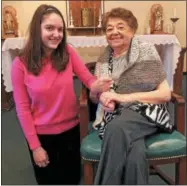  ?? PHOTO COURTESY OF ELLEN BRECKENRID­GE ?? Claire Breckenrid­ge, left, stands with Holocaust survivor Magda Brown on Monday Feb. 26, 2018.