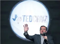  ??  ?? El senador Ted Cruz se reeligió anoche con 300,000 votos más que su rival, el demócrata Beto O’rourke, por Texas.