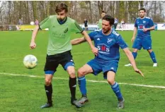  ?? Foto: Dieter Mack ?? Dominik Kohnle (links) schoss für den FSV Reimlingen in dieser Saison bereits 28 Tore in 19 Spielen.