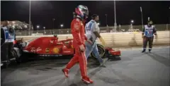  ??  ?? Kimi Räikkönen i Ferrari nr. syv ude med samme problem som Haas-teamet oplevede i Australien.