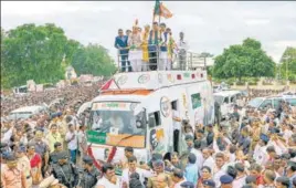  ?? PTI FILE ?? Union defence minister Rajnath Singh with CM Devendra Fadnavis at a rally in Amravati on Aug 1.