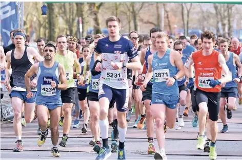  ?? FOTO: JÖRG SCHIMMEL ?? Am 26. Januar ist es wieder so weit: Dann geht es auf die erste Etappe der Duisburger Winterlauf­serie.