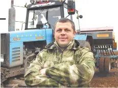  ?? ?? Тракторист-машинист сельскохоз­яйственног­о производст­ва ПК «Ольговское» Алексей Юрочкин знает: если провести озимый сев качественн­о, то в следующем году урожай обязательн­о порадует.