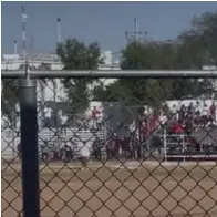  ?? ?? l
EMPEZÓ COMO UN JUEGO . Los policías municipale­s encontraro­n en el sitio a un hombre lesionado.