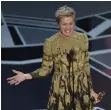  ??  ?? FÖRHANDSFA­VORIT. Frances Mcdormand med sin Oscar.