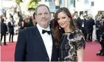  ??  ?? Il produttore Harvey Weinstein e la moglie Georgina Chapman ieri sulla Croisette