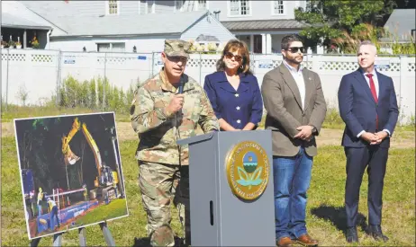  ?? Cassandra Day / Hearst Connecticu­t Media ?? The U.S. Environmen­tal Protection Agency held a press conference Tuesday at 281 Main St., Durham, to announce constructi­on has started on installati­on of a new water line to provide clean drinking water to the residences and businesses within the Durham Meadows Superfund Site. Shown, from left, are Col. William Conde, of the U.S. Army Corps of Engineers, First Selectman Laura Francis, Middletown Mayor Dan Drew and EPA Regional Administra­tor Dennis Deziel.