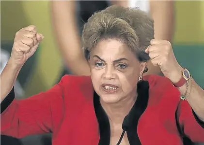  ?? EFE ?? Fuerza.
La presidenta Dilma Rousseff, el mes pasado, reunida con movimiento­s populares en Brasilia.