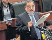  ?? NITIN KANOTRA / HT ?? J&K finance minister Haseeb Drabu presenting the budget in the assembly in Jammu on Thursday.