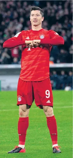  ??  ?? Am Samstag hat Robert Lewandowsk­i beim 5:2 gegen Frankfurt nur einmal getroffen, das ist noch keine Krise.