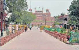  ?? PTI ?? Chandni Chowk wears a deserted look on Sunday. The ongoing lockdown in the Capital has been extended five times.