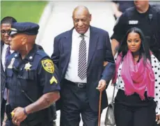  ?? FOTO: REUTERS ?? ►► Cosby llegando al juicio.