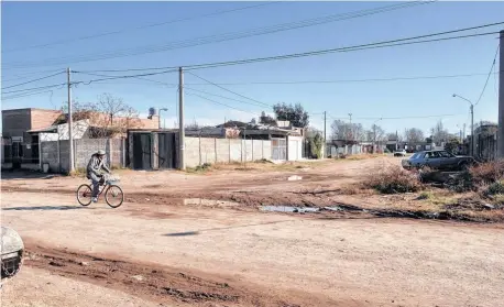  ?? PABLO PRESTI-LA NUEVA. ?? El violento episodio
se produjo en un sector de la calle 2 de Abril al 3300, tras una ingesta de alcohol.