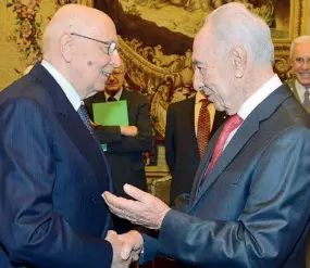  ??  ?? L’incontro Franco Marini L’ex leader Cisl e del Ppi, presidente del Senato tra il 2006 e il 2008, appartiene al Pd ma non dispiace a Silvio Berlusconi. Eppure, non supera le prime 2 votazioni dei grandi elettori. Il politico abruzzese esce di scena...