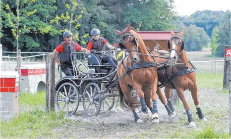  ?? FOTO: VOLKER STROHMAIER ?? Leonie Ederle war am Wochenende in Bad Schussenri­ed zweimal erfolgreic­h.