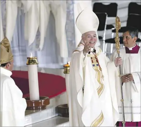  ??  ?? El cardenal Aguiar, durante su toma de posesión en la basílica de Nuestra Señora de Guadalupe, el pasado 5 de febrero