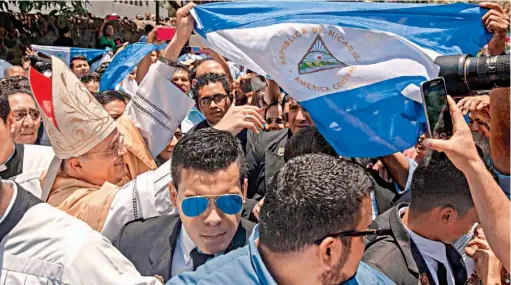  ??  ?? Aniversari­o. Las manifestac­iones públicas quedaron prohibidas desde el año pasado. El viernes se cumplió el aniversari­o de los primeros tres fallecimie­ntos después de que el Gobierno y partidario­s suyos armados se movilizaro­n para aplastar las manifestac­iones en 2018.