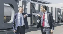  ??  ?? 0 Anas Sarwar greets Keir Starmer at Edinburgh Airport last week