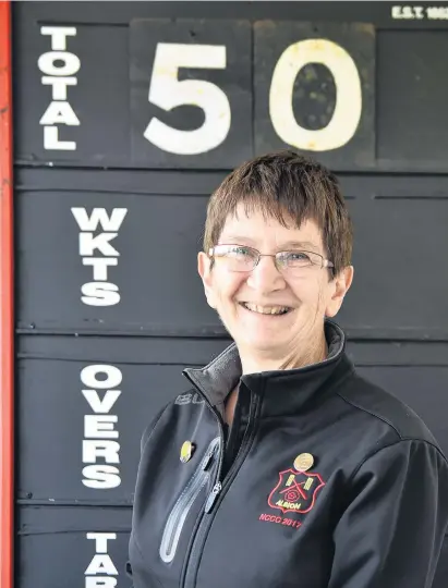  ?? PHOTO: GREGOR RICHARDSON ?? 50 not out
. . . Longservin­g Albion scorer Helen Simpson is clocking up her 50th season for the club.