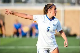  ?? Photos by Matt Hawley/Pitt Athletics ?? Sarah Schupansky, a graduate of North Allegheny and freshman forward at Pitt, had the game-winning goal against No. 16 Oklahoma State.