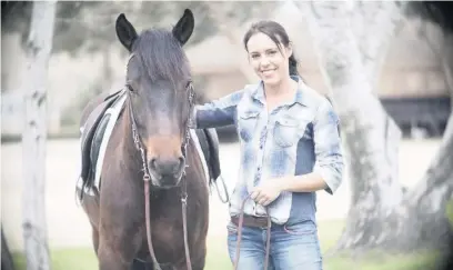  ?? Pictures: Joanna Lowes ?? Carmarthen­shire horse trainer Joanna Lowes.