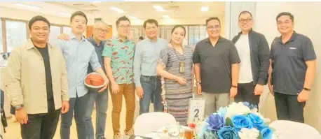  ?? PHOTOGRAPH COURTESY OF UCAL ?? DILIMAN College president Nikki Coseteng (fourth from right) poses with officials and supporters of the UCAL-PG Flex Linoleum Season 6. Also shown are (from left) Melo Navarro, Neil Guevarra, tournament director Horacio Lim, PG Flex owner Nelson Guevarra, UCAL president Franklin Evidente, Col. Edison Nebrija, Bernard Yang and Wendell Delos Reyes.