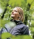  ?? FOTO: DPA ?? Christina Schulze Föcking (CDU) in einem Wald in Rösrath.