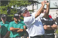  ?? GORD WALDNER FILES ?? Golfing legend Fred Couples tees off at the Synergy 8 Drive For Kids Campaign in August 2014. The charity has raised more than $4.5 million over the last 11 years.