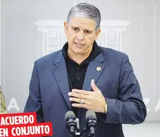  ??  ?? El comisionad­o de NMEAD, Carlos Acevedo, dijo que el Plan Operaciona­l, además de las agencias de Gobierno, cuenta con acuerdos con organizaci­ones de fe. ACUERDO EN CONJUNTO