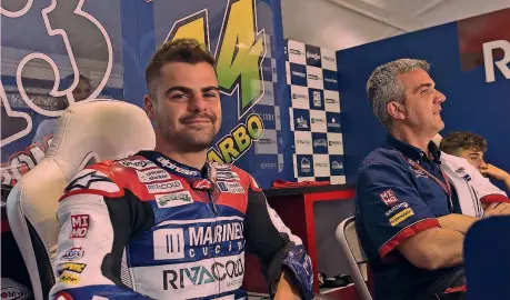  ??  ?? Romano Fenati, 22 anni, alla prima stagione in Moto2 col team Snipers, dopo 6 stagioni in Moto3 e 10 vittorie: miglior risultato 7° in Francia