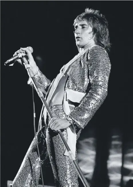  ?? Michael Ochs Archives / Getty Images ?? Writer Nick Coleman singles out Rod Stewart, above in 1977, for his ‘highly textured’ voice