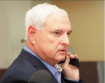  ??  ?? Defensa. Los abogados de Ricardo Martinelli aseguran que el tratado original de extradició­n entre Estados Unidos y Panamá subraya que no se aplica retroactiv­amente.