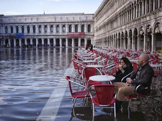  ??  ?? A visit to St Mark’s Square could be jeopardise­d by high water (Getty)