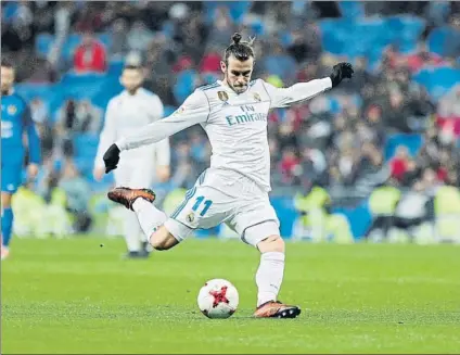 ?? FOTO:AP ?? Bale acabó el partido ante el Fuenlabrad­a con malas sensacione­s en el gemelo y para no correr riesgos no jugará ante el Athletic