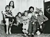  ??  ?? With Kari-ann and their combined family in 1983