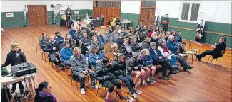  ?? Photos: MYTCHALL BRANSGROVE/FAIRFAX NZ ?? Smallest stop: The meeting attracted about 50 Pleasant Point locals.