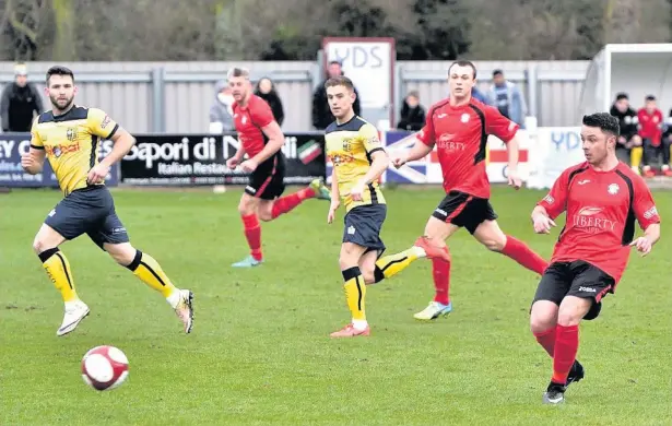  ?? Frank Crook ?? ●● Phil Dean launches an attack for the Rams during Saturday’s 1-1 draw against Tadcaster Albion