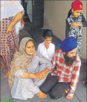  ?? HT PHOTO ?? Family members of Sikh activist Gurbaksh Singh Khalsa.