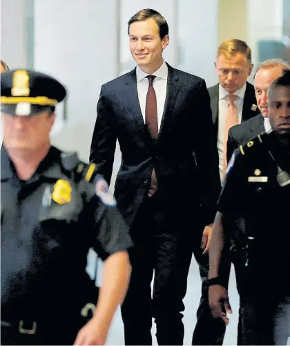  ?? REUTERS ?? Sonriente. Jared Kushner, el yerno de Trump, aparece ante la prensa tras declarar ayer en el Senado.