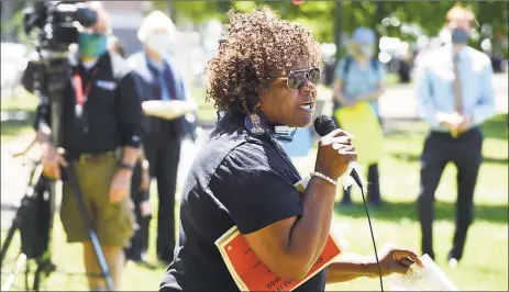  ?? Arnold Gold / Hearst Connecticu­t Media ?? Activist Barbara Fair speaks at an elder protest on the New Haven Green on Monday to support black lives and oppose police brutality.